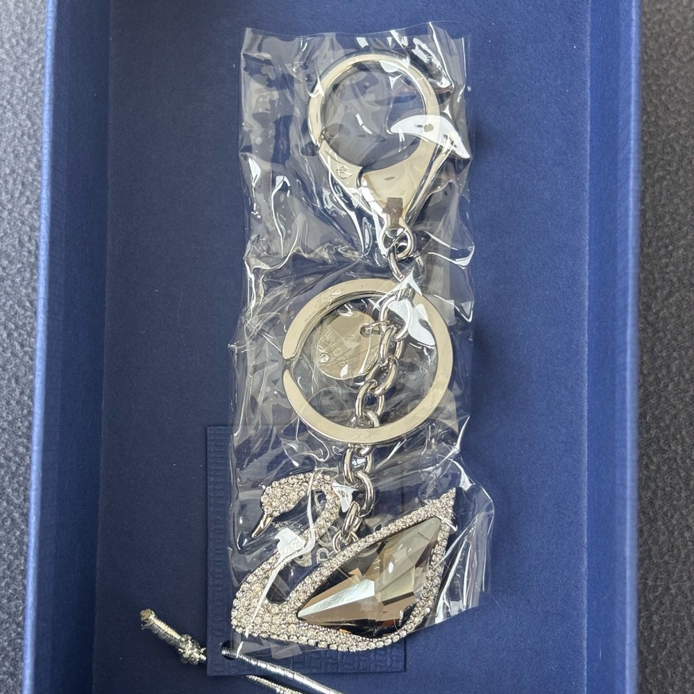 Swarovski Silver Swan Keychain with Crystal Details